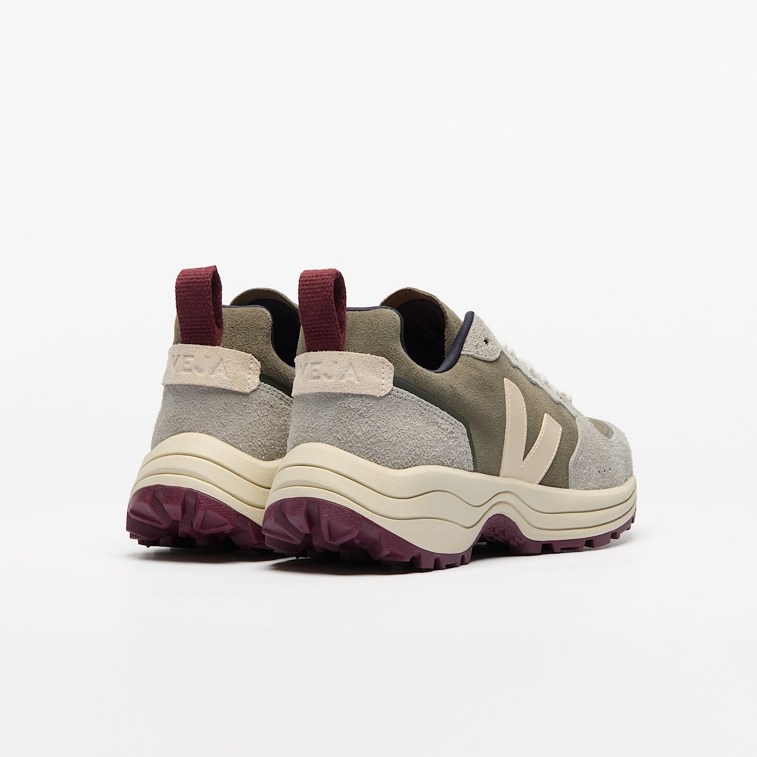 VENTURI II SUEDE KAKI SABLE | VEJA ONLINE