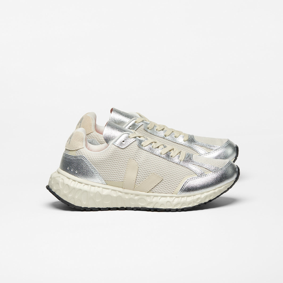 CONDOR ROYALE ALVEOMESH NATURAL PIERRE SILVER | VEJA NEAR ME