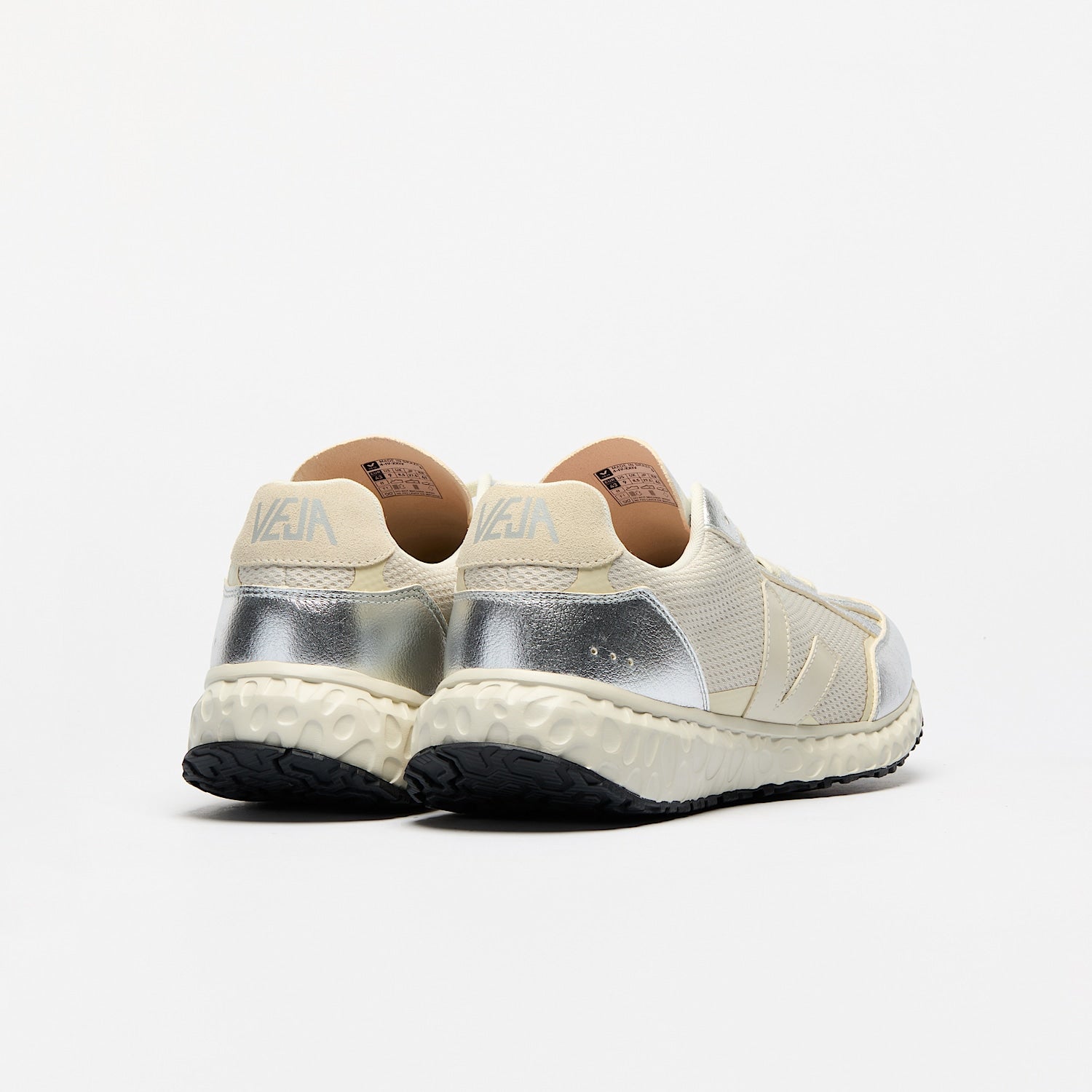 CONDOR ROYALE ALVEOMESH NATURAL PIERRE SILVER | VEJA NEAR ME