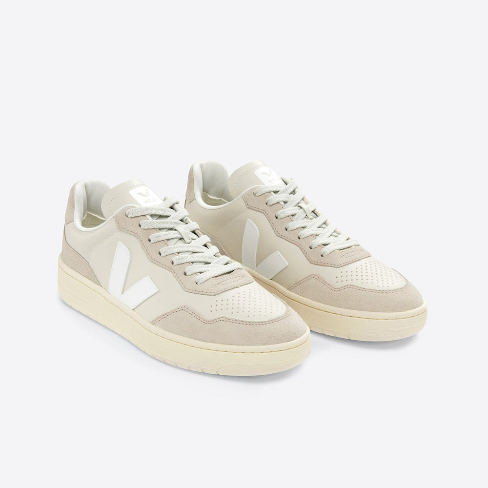 V-90 LEATHER PIERRE WHITE | VEJA NEAR ME