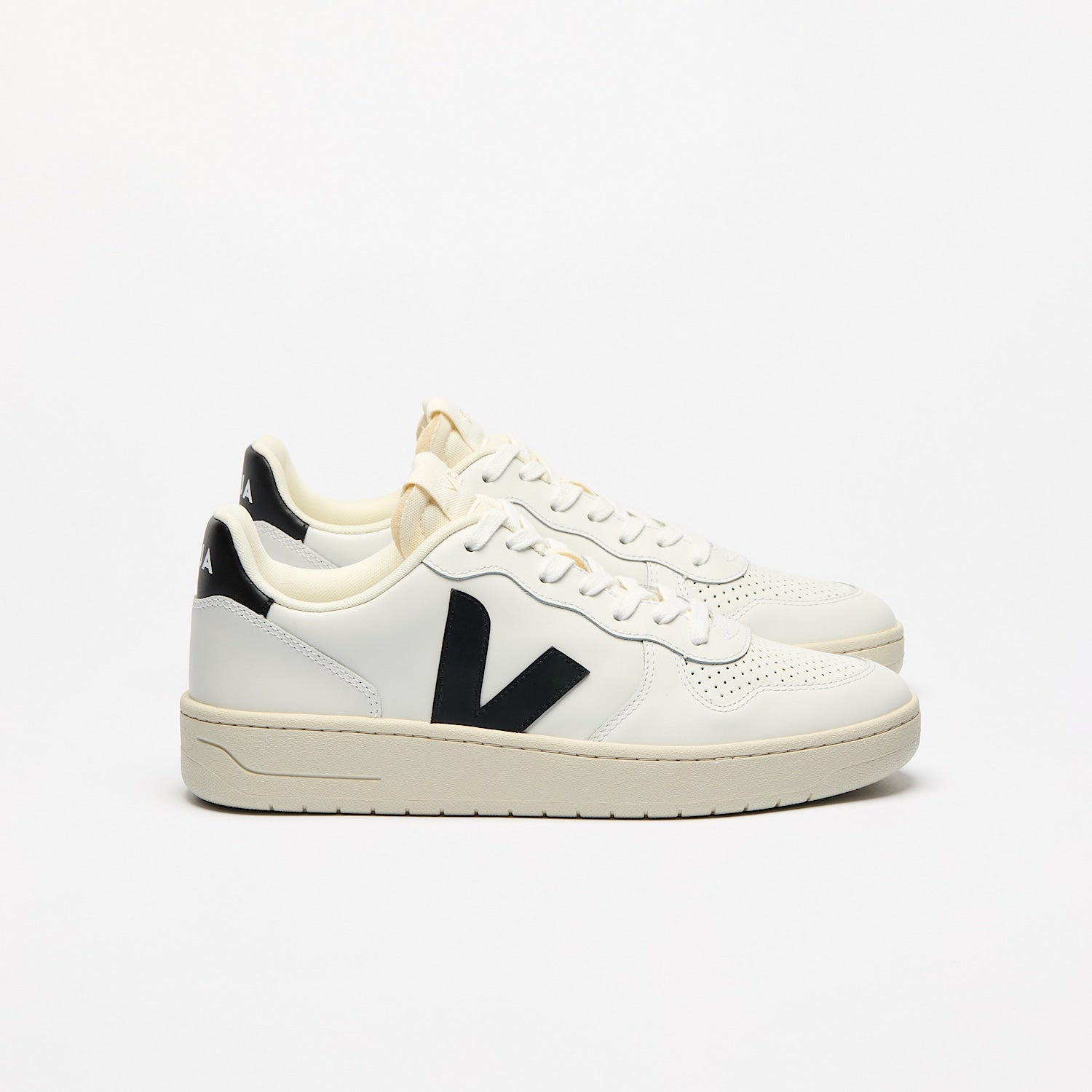 V-10 LEATHER WHITE BLACK | VEJA FOR SALE