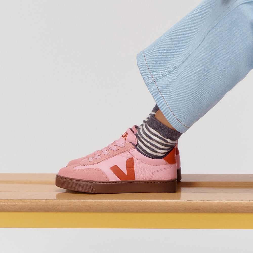 VOLLEY ELASTIC LACES LEATHER GUIMAUVE PEKIN BARK | VEJA US