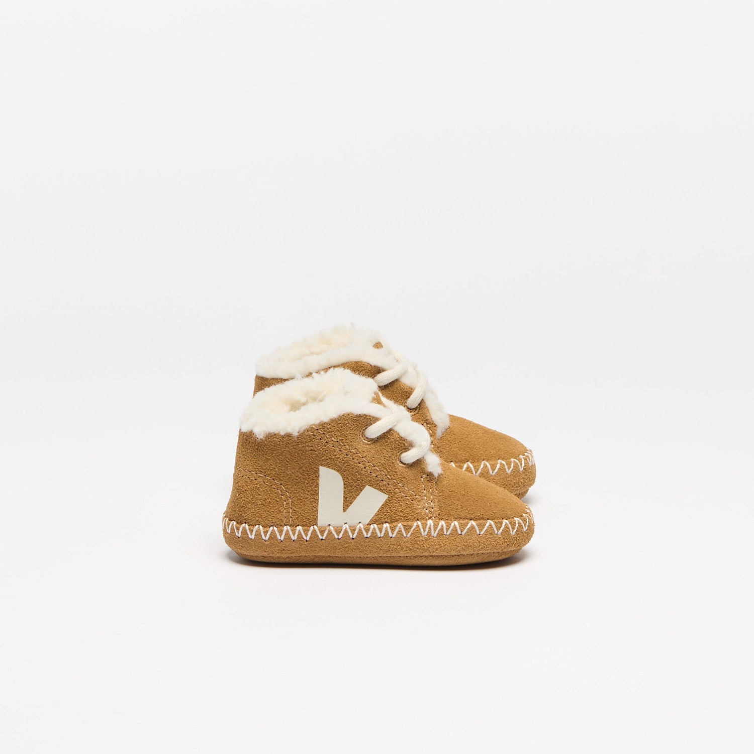 BABY FURED SUEDE CAMEL PIERRE | VEJA OUTLET