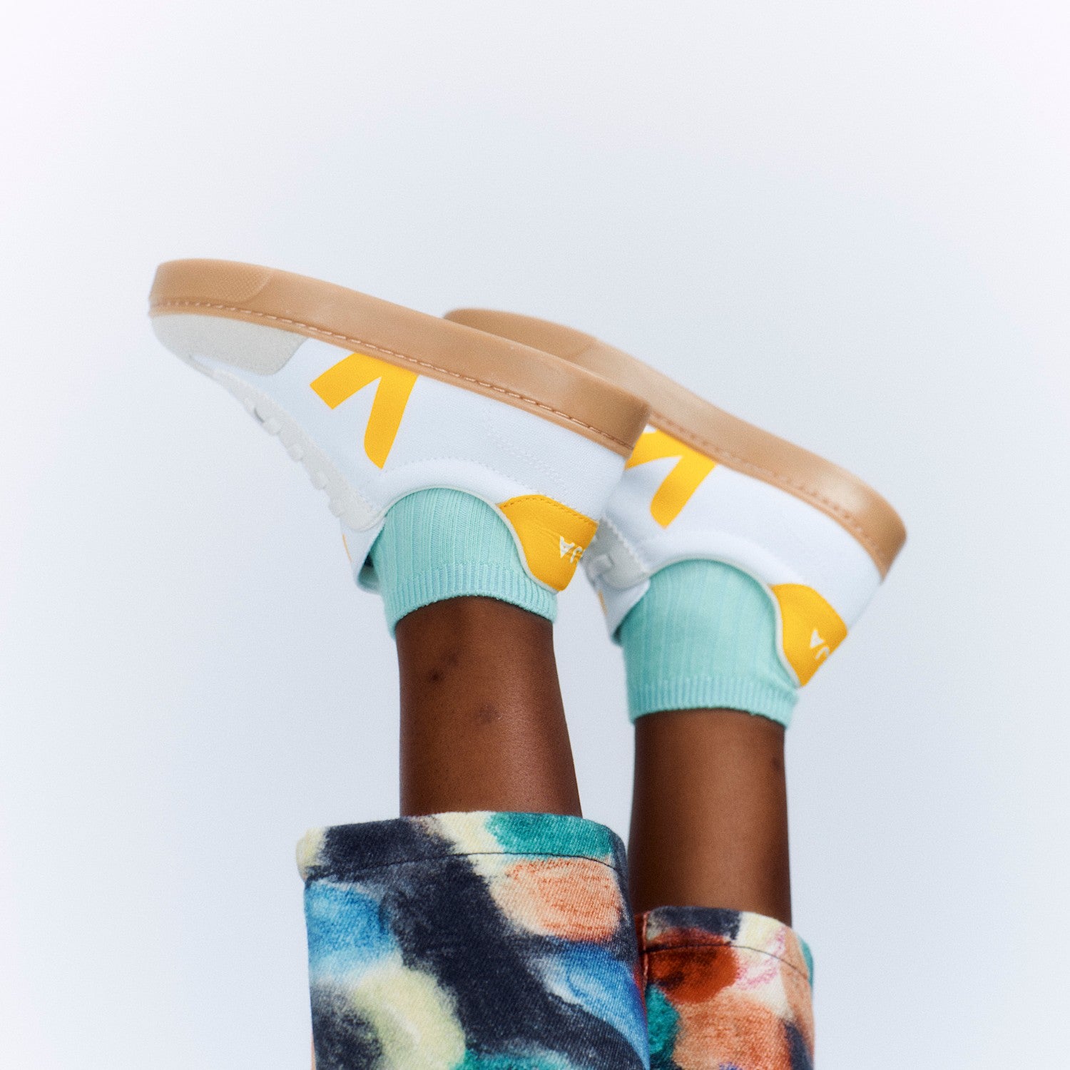 VOLLEY ELASTIC LACES CANVAS WHITE SUNSHINE NATURAL | VEJA SALE