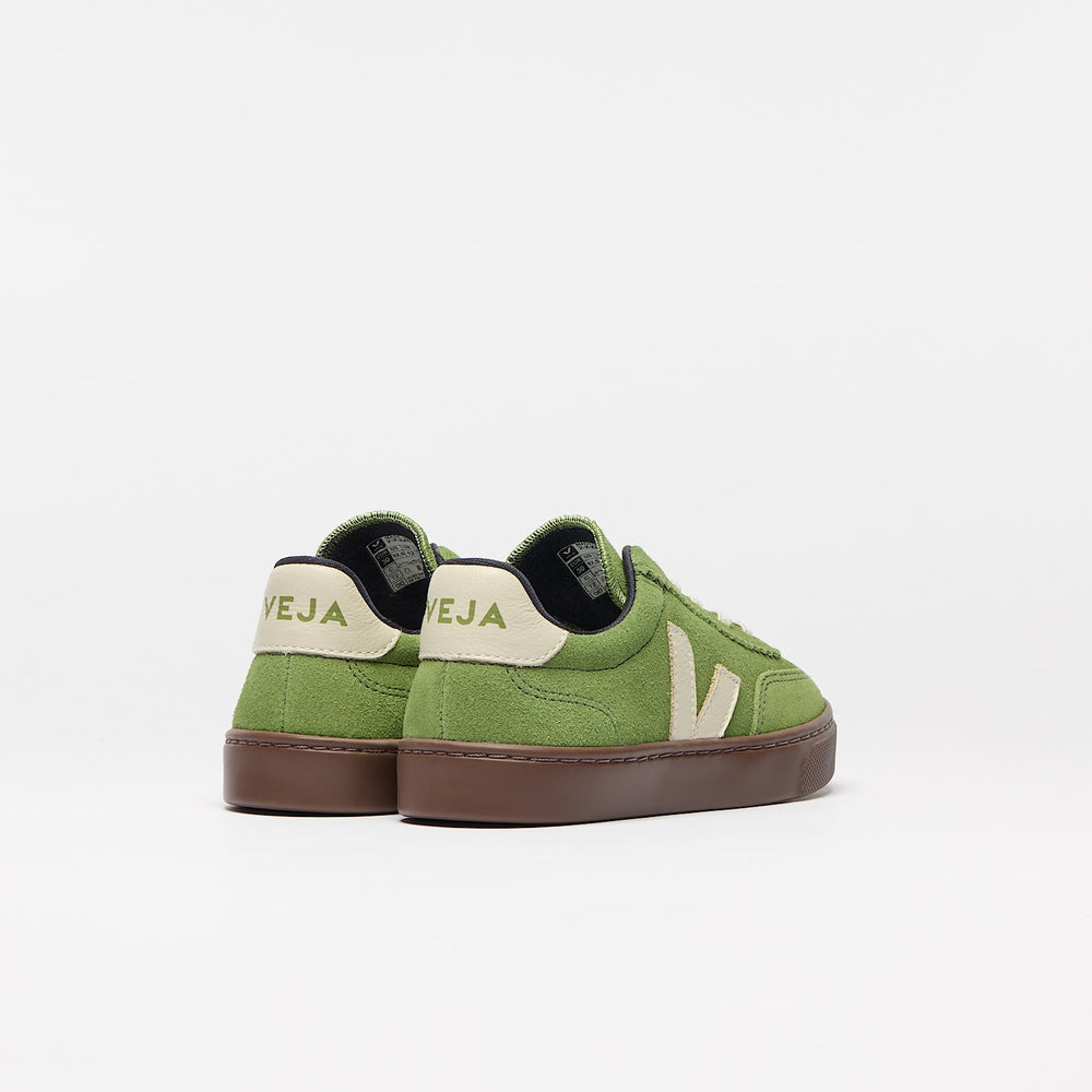 VOLLEY ELASTIC LACES SUEDE KIWI PIERRE BARK | VEJA OUTLET