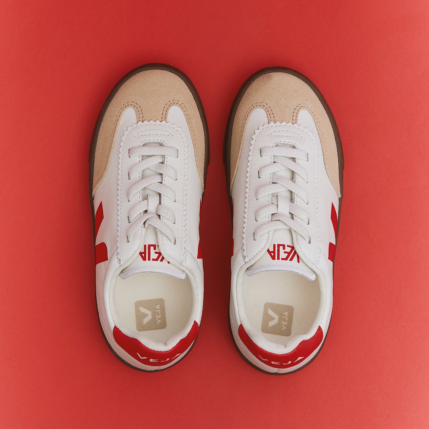 VOLLEY ELASTIC LACES LEATHER WHITE PIERRE PEKIN | VEJA US