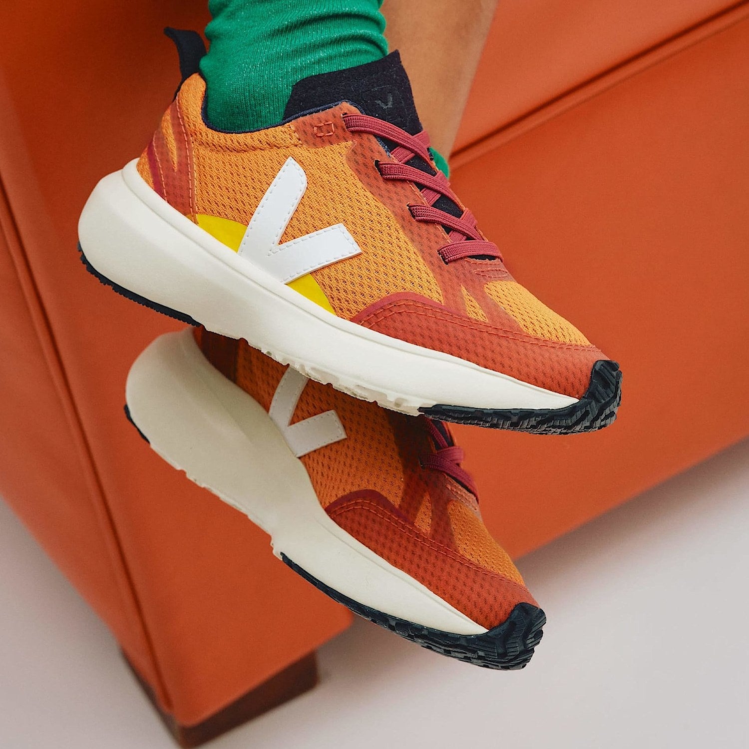 CANARY ELASTIC LACES ALVEOMESH PUMPKIN WHITE | VEJA OUTLET