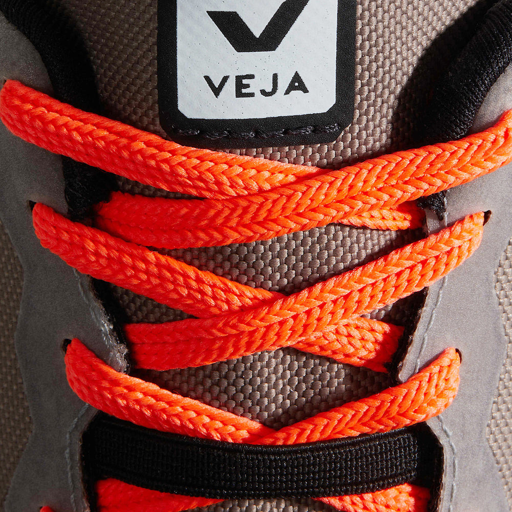 LACES ORANGE FLUO | VEJA SALE