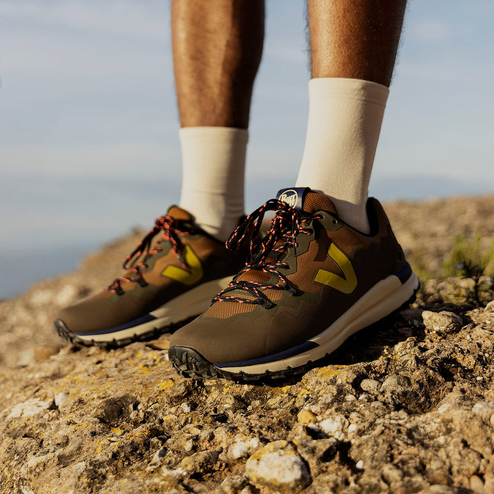 FITZ ROY TREK-SHELL VEJA X BUFF® TERRA LIQUOR | VEJA ONLINE