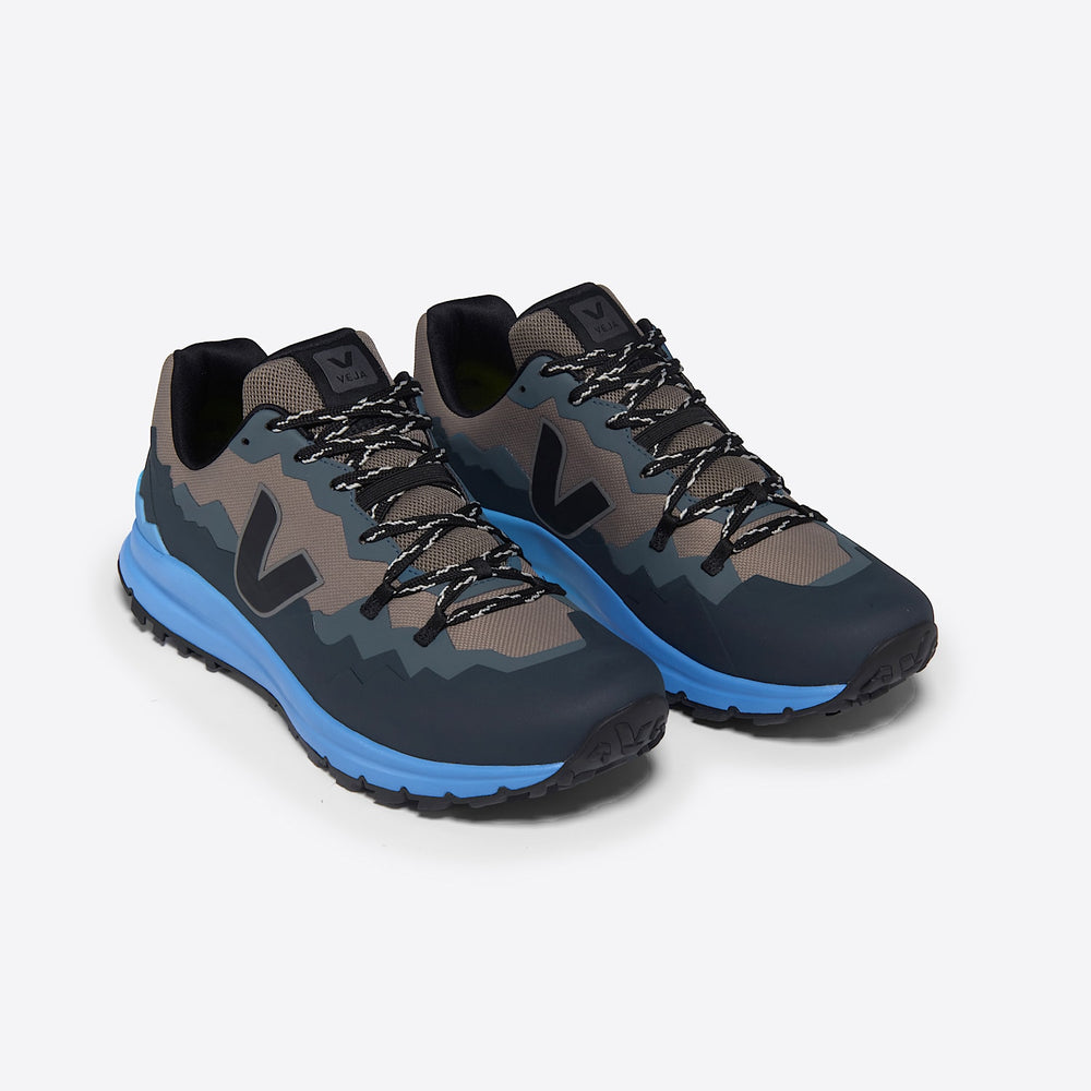 FITZ ROY TREK-SHELL BASALTE BLACK CELESTE | VEJA NEAR ME